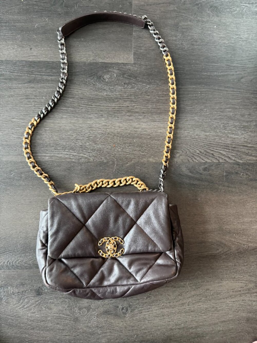 Chanel Medium 19 Flap Bag brown - Picture 5 of 7